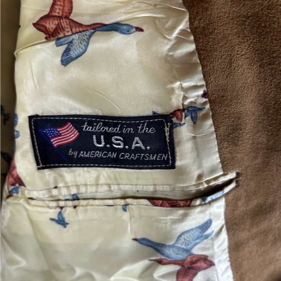 Elegant Men's Brown Suede Blazer - Picture 13 of 15